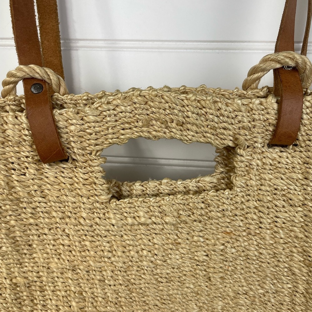Espirt Vintage Tan Woven Straw Backpack Purse GUC - Picture 9 of 9